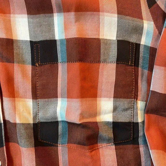 NWT! Loft brand, Plaid, Large Petite, Long Sleeve, Button shirt - Picture 4 of 6